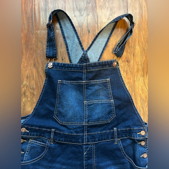 Girl’s Denim Overalls - Picture 3 of 9